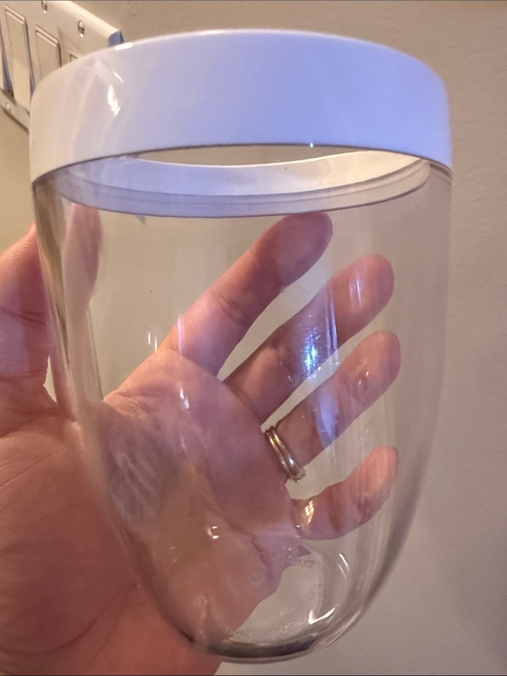 Tupperware Clear tumblers with White rim (Set of 5) with tray - Picture 5 of 7